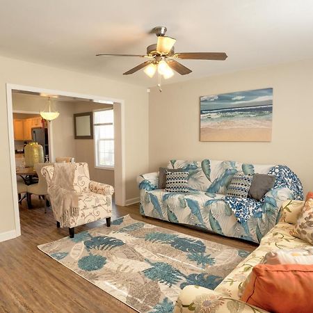 Kannapolis Elegant Townhouse - Pet Friendly エクステリア 写真