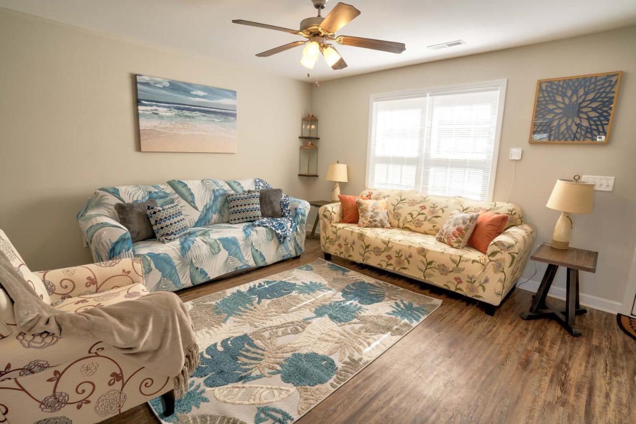 Kannapolis Elegant Townhouse - Pet Friendly エクステリア 写真