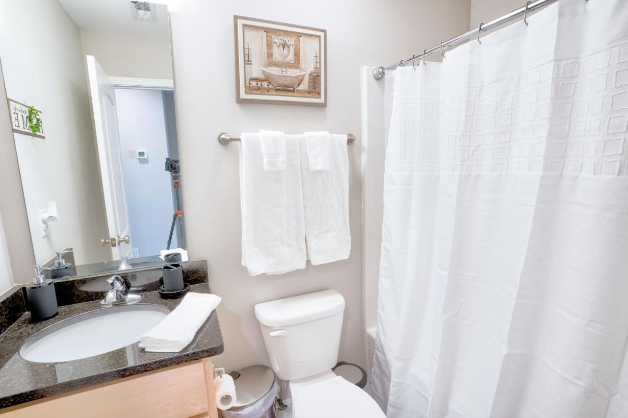 Kannapolis Elegant Townhouse - Pet Friendly エクステリア 写真