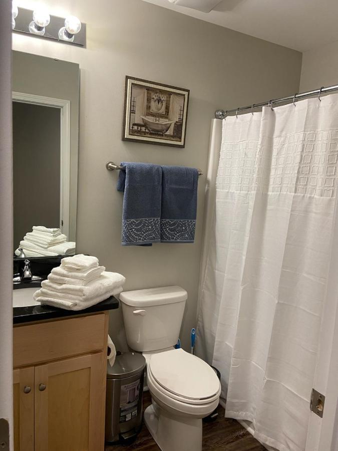 Kannapolis Elegant Townhouse - Pet Friendly エクステリア 写真
